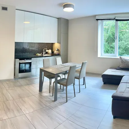 Apartamentai Voveraite דירה *