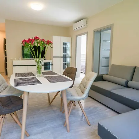 Apartamentai Voveraite * Palanga
